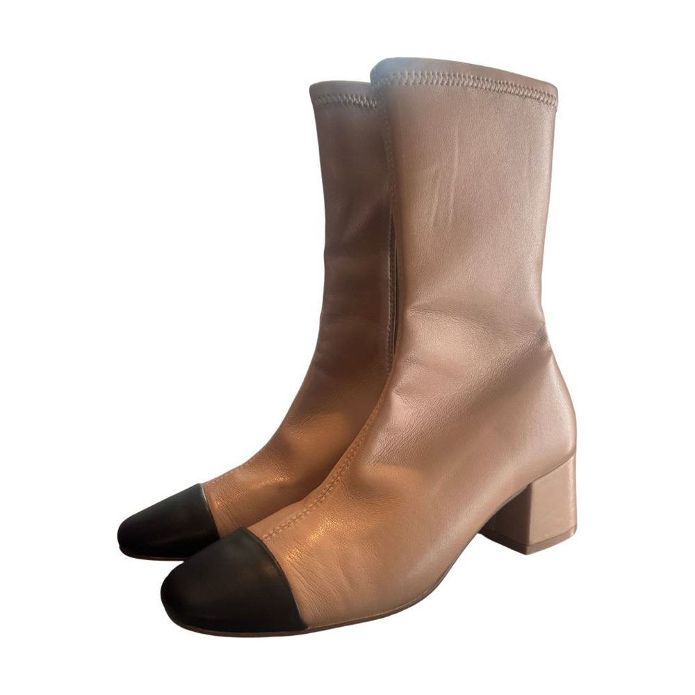 Steve Madden Two Tone block heeled boot size 6.5